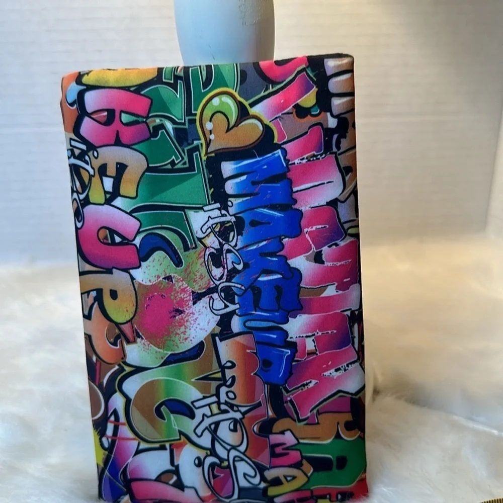 Ipsy graffiti bag zippered makeup pouch
